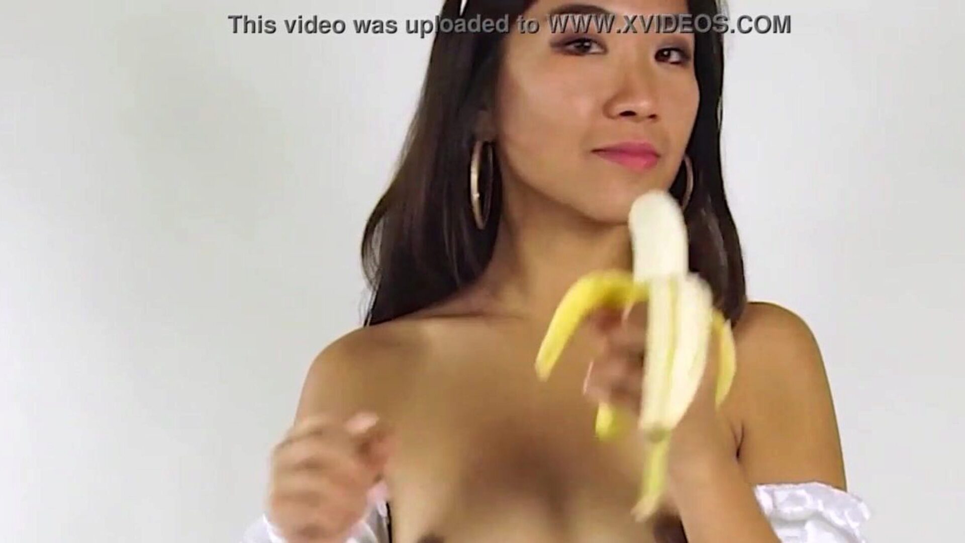 Карман девушка азиатская официантка - порно игра в www.pocket-girl.com