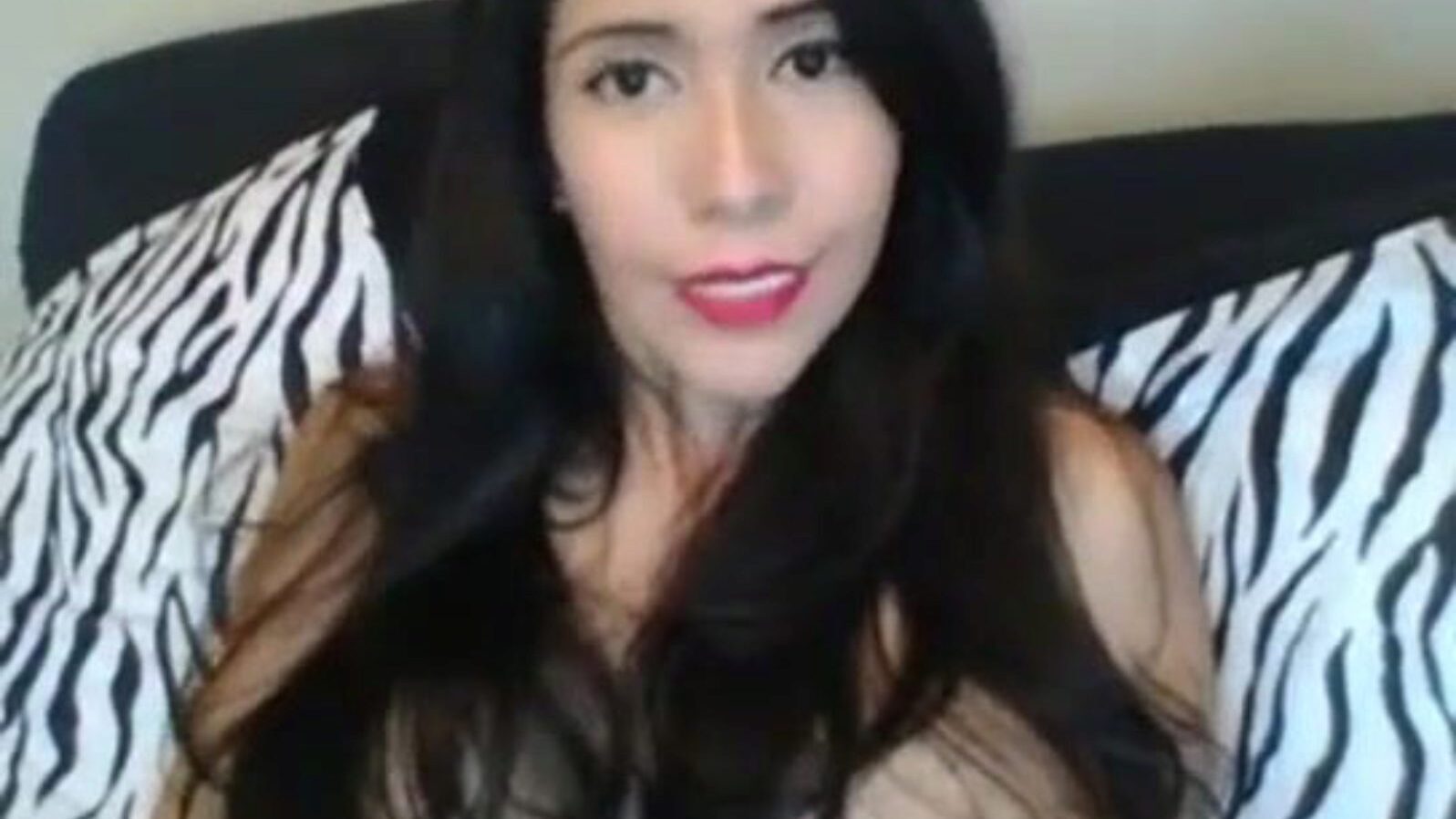 asiatischer Mama-Pass nagelt gerne Sex-Tool auf Webcam - thebestmilfcams.com