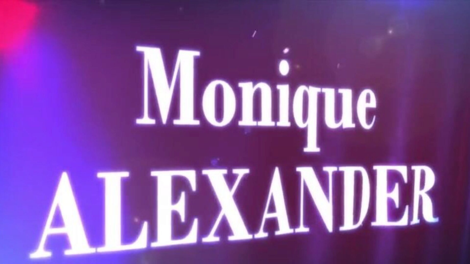 brazzers - skutečné příběhy manželek - co ji bere tak zdlouhavou sekvenci s monique alexander a xander v hlavní roli