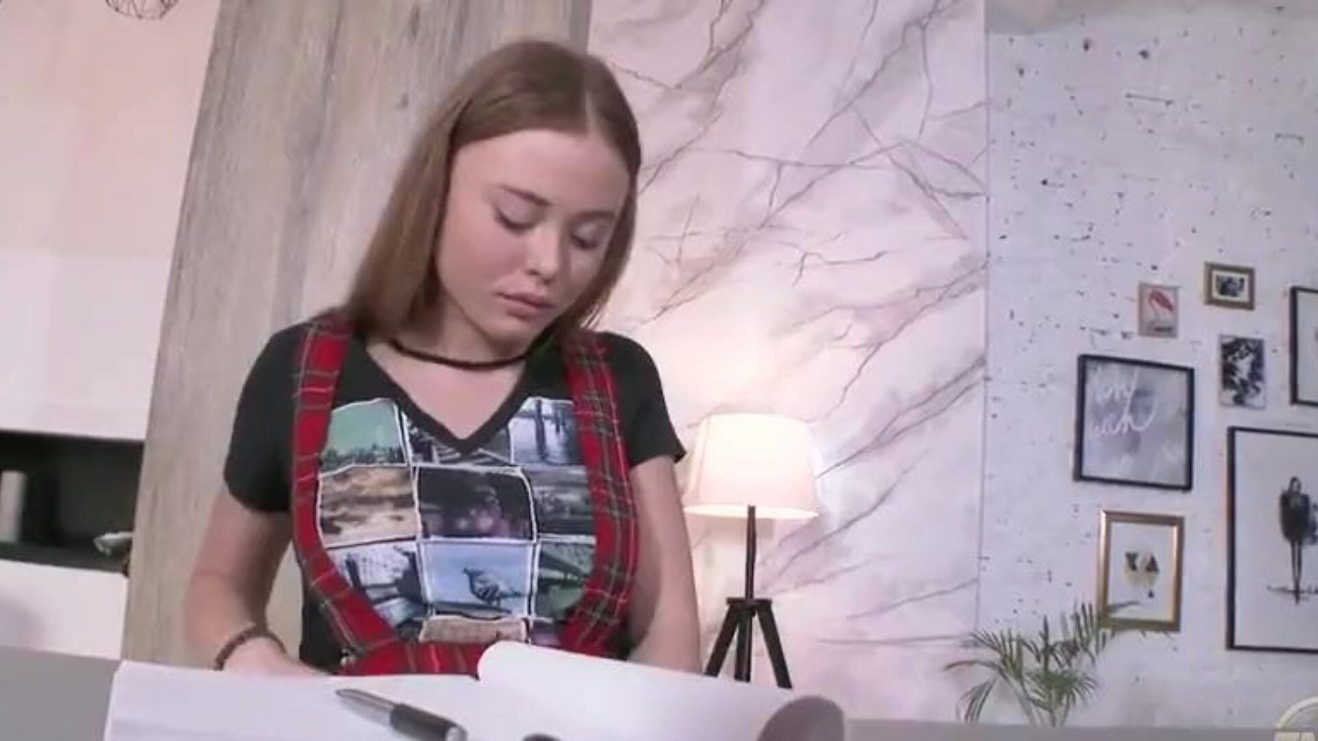 orosz nagykorú tinédzser shakila asti bonks egy tanár orosz tini méltó mambókkal shakila asti kopulál egy oktatóval